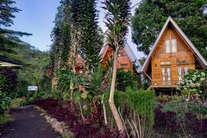 Green Paradise Pagar Alam Resort Mitra RedDoorz