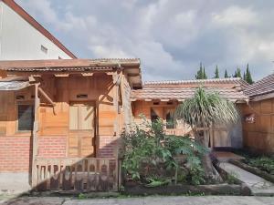 Family Guest House Lembang RedPartner