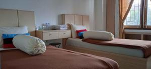 Guest House Pinarak 2 Syariah near GOR Satria Purwokerto Mitra RedDoorz