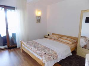 Studio apartment in Moscenicka Draga with sea view, terrace, air conditioning WiFi 4364-3