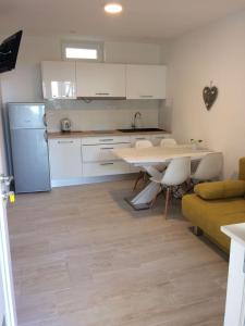 Apartment in Podgora with sea view, terrace, air conditioning, WiFi 4492-1 