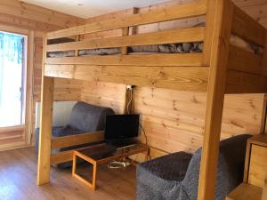 Appartements Boost Your Immo Vars Chalet Les Madelines 688 : photos des chambres