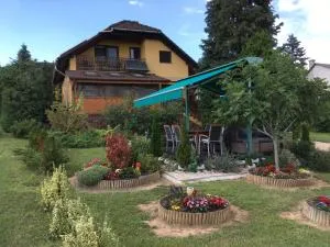 Aktiv pihenés apartman - Ecsér