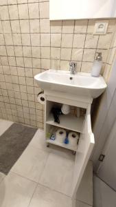 Piano Foyer Apartments at City Center