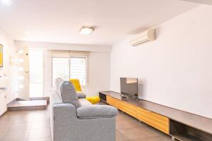 Alhondiga Oasis Suite by Valcambre