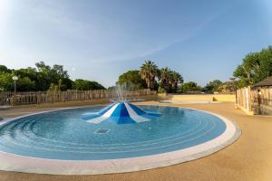 Campings Camping Beau Rivage : photos des chambres