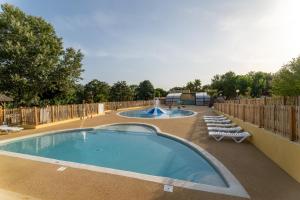 Campings Camping Beau Rivage : photos des chambres