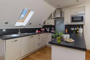 Breakers - Mount Brioni