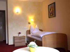 Single Room room in Hotel Zur Post Meerfeld