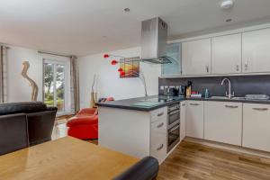 Ocean View - Mount Brioni