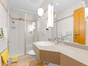 Single Room with Balcony room in Landhotel Gabriele