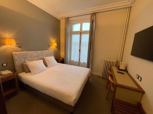 Hotels Hotel de France et Chateaubriand : photos des chambres