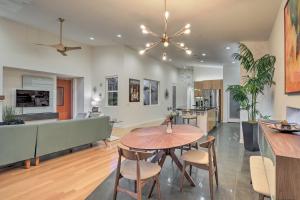 Luxe Mid-Century Home with Mtn and Golf Course Views