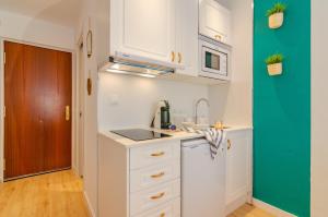 Green Maestranza by Sol Maestranza