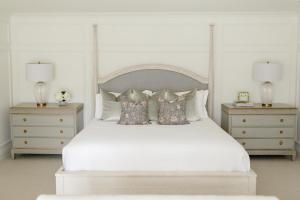 Suite with Garden View room in Fairville Inn
