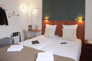 Hotels Hotel Arc-En-Ciel Colmar Contact Hotel : photos des chambres