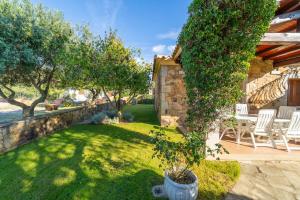 ISS Travel, L'Uddastru Panoramic Apartments - with private outdoor terrace img6