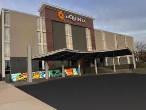 La Quinta Inn & Suites by Wyndham Tulsa Downtown - Route 66 - 塔尔萨 La Quinta Inn & Suites by Wyndham Tulsa Downtown - Route 66 - 塔尔萨