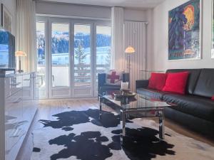 Designer Küche - Südbalkon - TG-Stellplatz - WLAN