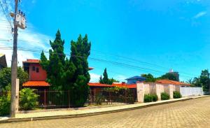 Casa com Piscina em PenhaSC - Beto Carrero