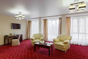 Suite (2 Adults) room in Davidov Hotel