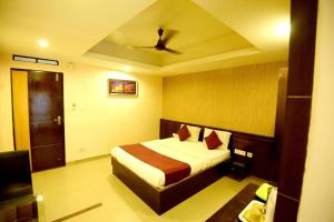 Shastri Paradise opst to KSRTC Bus Stand