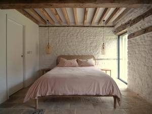 High Cogges Farm Holiday Cottages - The Granary
