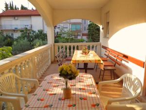 Apartment in Pula with terrace, air conditioning, WiFi, washing machine 633-1