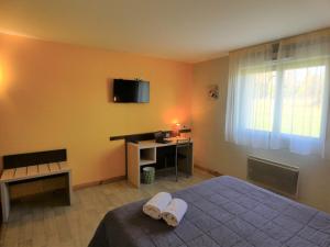 Hotels Hotel Azur Saint Junien Cit'Hotel : photos des chambres