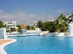 Marina Dor - Cala Egos- Sunny ground floor apartment with large garden - Портопетро