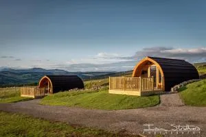 Beinn A Ghlo Luxury Glamping Pod with Hot Tub & Pet Friendly at Pitilie Pods - Deanshaugh