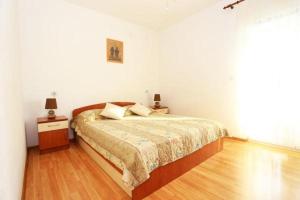 Apartment in Kali with sea view, balcony, air conditioning WiFi 4675-1