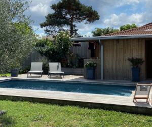 Maisons de vacances Sumptuous Cap Ferret Style House : Maison de Vacances