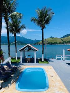 CASA NO MAR DE ANGRA