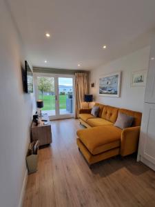 West Bay Cottages Yarmouth Isle of Wight