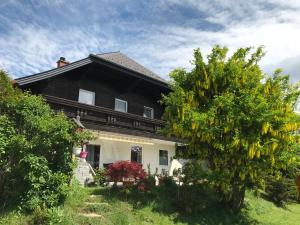 Ferienwohnung und Zimmer Kassar Bikertipp - 3hvězdičkové hotely ve městě Mauterndorf