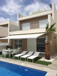 Palmeras Gold - Moderne villa (6p) met solarium/privézwembad - Los Albaladejos
