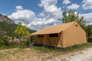 Campings Camping les Princes d'Orange : photos des chambres