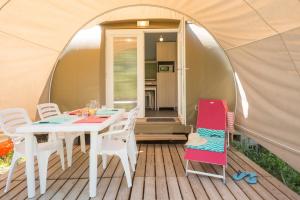 Campings Camping les Princes d'Orange : photos des chambres