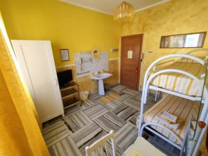 Twin Room with External Bathroom