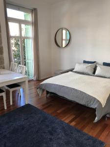 Appartements Menton vue jardins Bioves spacieux 2 pieces 52m2 en hypercentre : photos des chambres