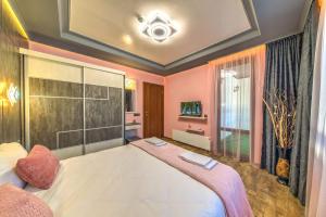 Forest Home 524