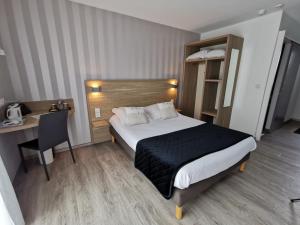 Hotels Hotel au Moyne De Saire : Chambre Double - Accessible aux Personnes à Mobilité Réduite 