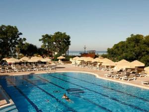 ROBINSON PAMFILYA -Inclusive