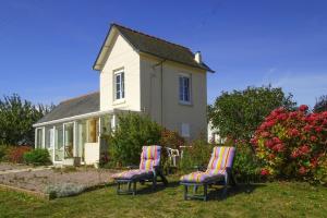 Holiday Home in Pléneuf near Sandy Beaches