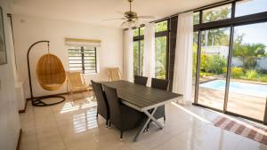 Villa Angelou - Sunlit Beach Getaway with Pool and WIFI