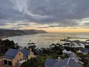 Albatross Guest House - Simonʼs Town