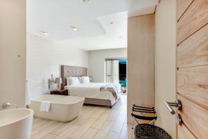 Three Bedroom Apartment - fully furnished with balcony