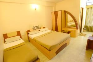 Shastri Paradise opst to KSRTC Bus Stand