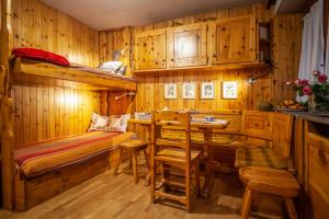 Casa-chalet, in centro a Courmayeur!